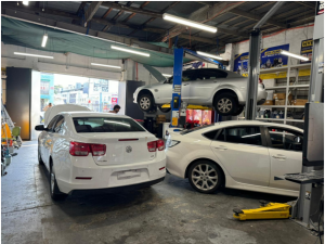 How to Choose the Right Workshop for Hybrid Car Repairs?